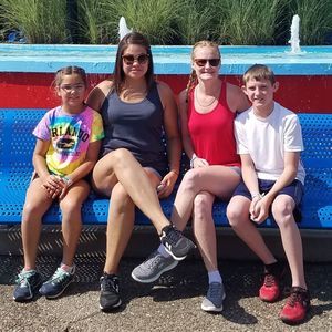 Meet your Posher, Nicole